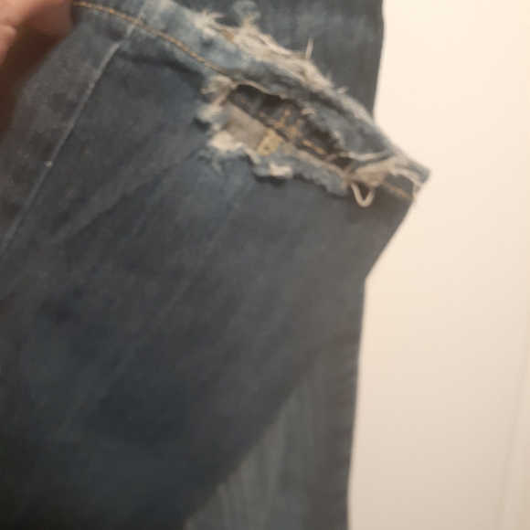 Distressed Boyfriend Jeans - Picture 5 of 7